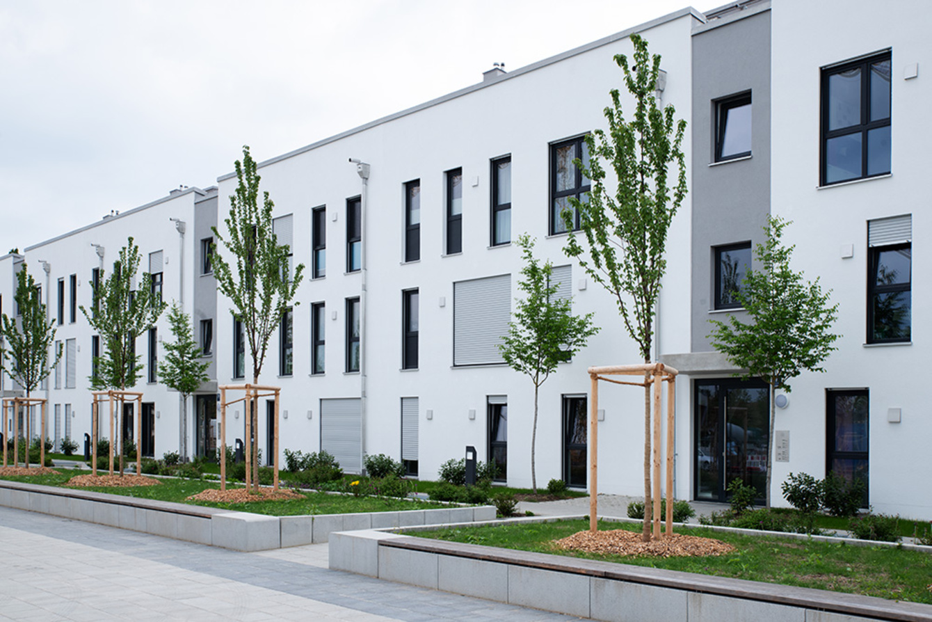 Hausmeister-Service bei AG Elektrofachbetrieb in Asbach